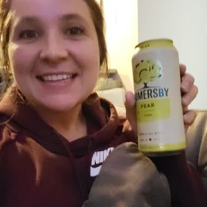 Meet your Posher, Suzanne